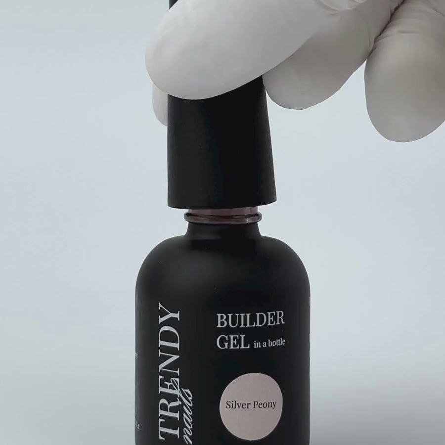 Builder gel in a bottle Silver Peony- 15 ml